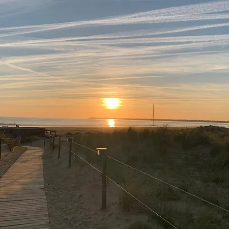 Moderne Avec Terrasse Proche Et Centre, Wi-fi Inclus A Saint-brevin - Fr-1-364-182 *