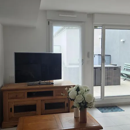 Moderne Avec Terrasse Proche Et Centre, Wi-fi Inclus A Saint-brevin - Fr-1-364-182 Saint-Brévin-les-Pins