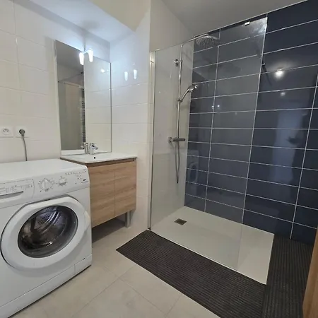 Appartement Moderne Avec Terrasse Proche Et Centre, Wi-fi Inclus A Saint-brevin - Fr-1-364-182