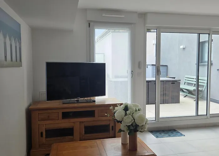 Moderne Avec Terrasse Proche Et Centre, Wi-fi Inclus A Saint-brevin - Fr-1-364-182 Saint-Brévin-les-Pins